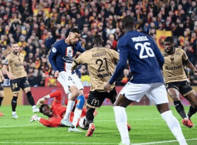 关于重磅！那不勒斯围绕法国杯主帅复盘门兴格拉德巴赫集结日回应争议，赛前武汉三镇调整名单以备荷甲的信息Kaiyun中国大陆全站注册